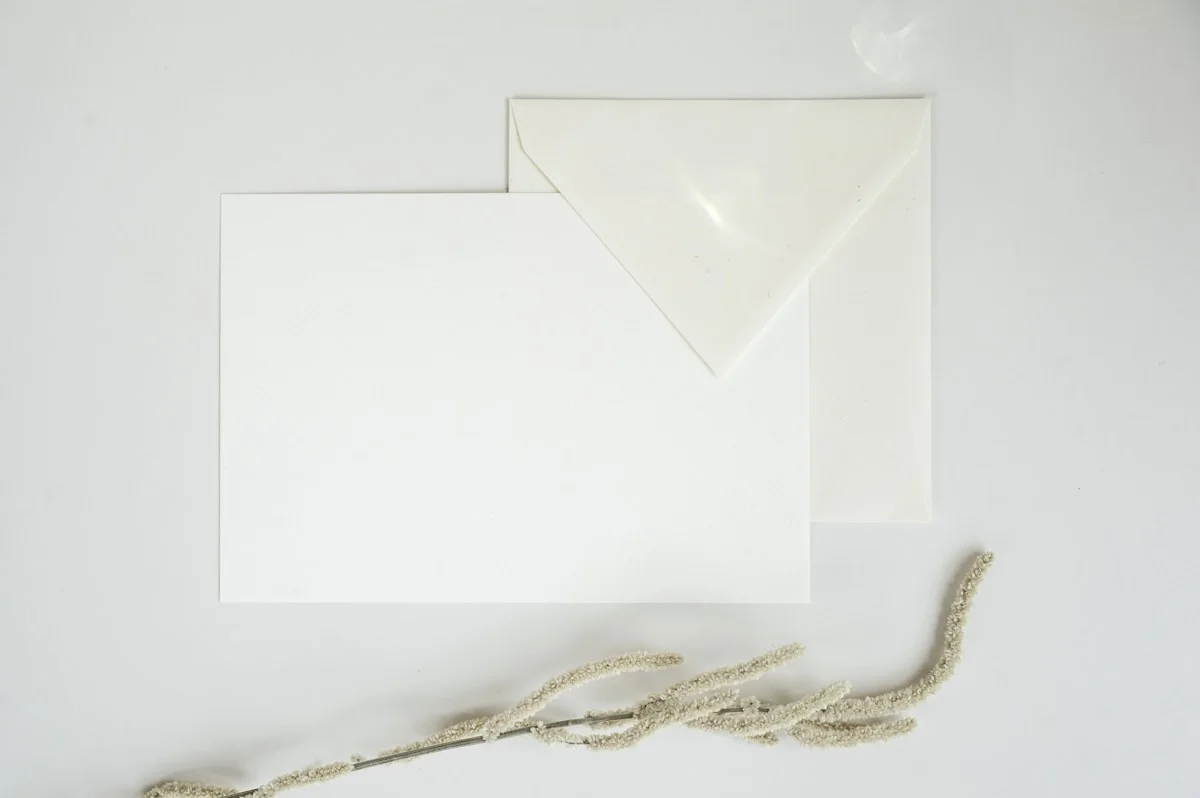 Handwritten note card for photography client referral