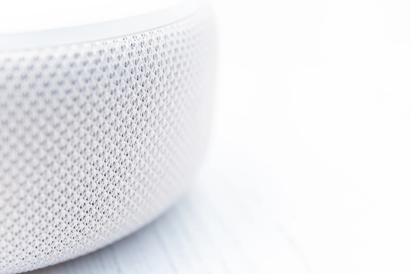 Smart speaker voice assistant — voice search optimization for local photography businesses